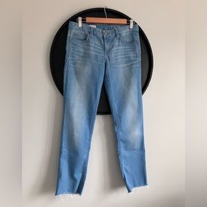 GAP Real Straight Raw Hem Light Wash Mid Rise Jeans Size 27